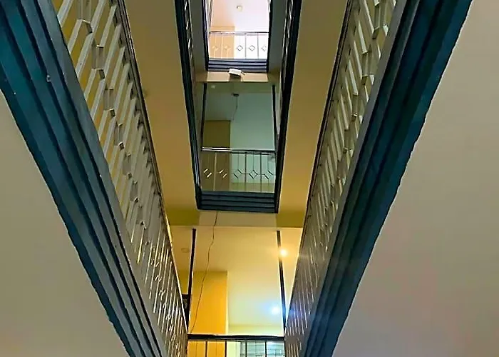 Rightway & Restaurant Hotel