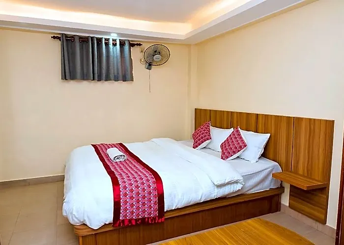 Rightway & Restaurant Hotel 2*