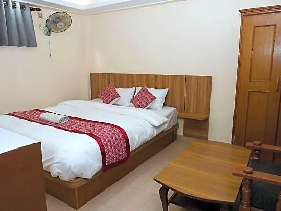 Rightway & Restaurant Hotel 2*